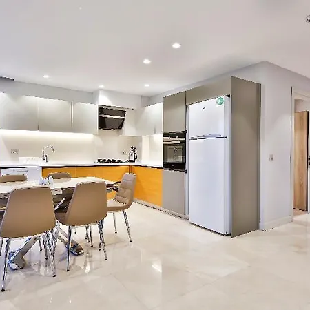 Mene Apartment